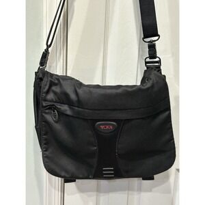 Tumi Expandable Cross-body Shoulder Messenger Black Ballistic Nylon  508C